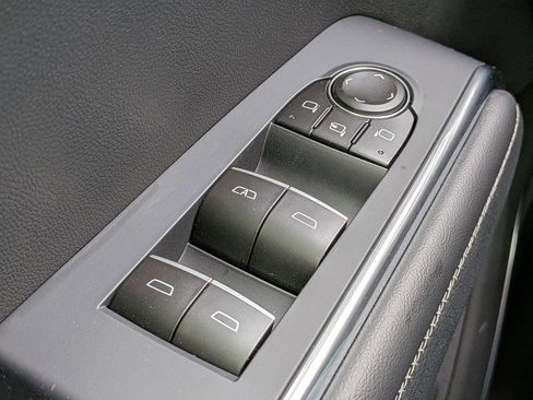 New 2026 GMC Acadia Denali w/ Super Cruise Package image 26