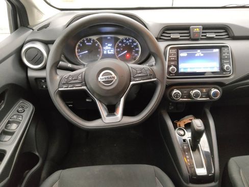 Used 2020 Nissan Versa S image 22
