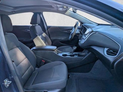 Used 2022 Chevrolet Malibu LT image 19