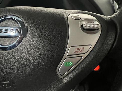 Used 2015 Nissan Leaf S image 35