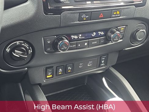 Used 2024 Nissan Frontier SL w/ Technology Package image 22