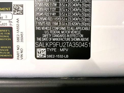 New 2026 Land Rover Range Rover SE image 11