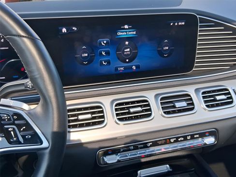 Used 2025 Mercedes-Benz GLE 350 4MATIC image 23