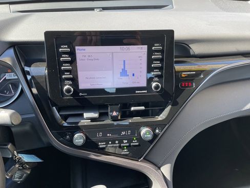 Used 2023 Toyota Camry LE image 18