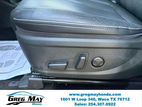 Used 2022 Hyundai Santa Fe SEL w/ Convenience + Premium Package FWD image 13