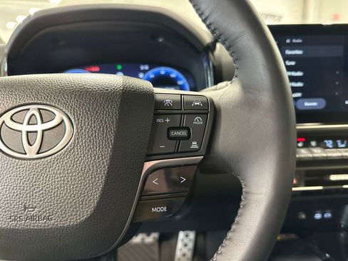 Used 2025 Toyota Camry XSE w/ Premium Plus Package FWD image 17