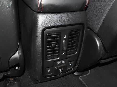 Used 2024 Dodge Durango GT AWD/4WD image 29