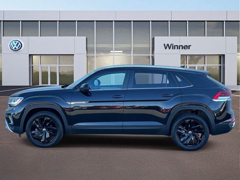 Used 2023 Volkswagen Atlas Cross Sport SE w/ Black Wheel Package AWD/4WD image 2