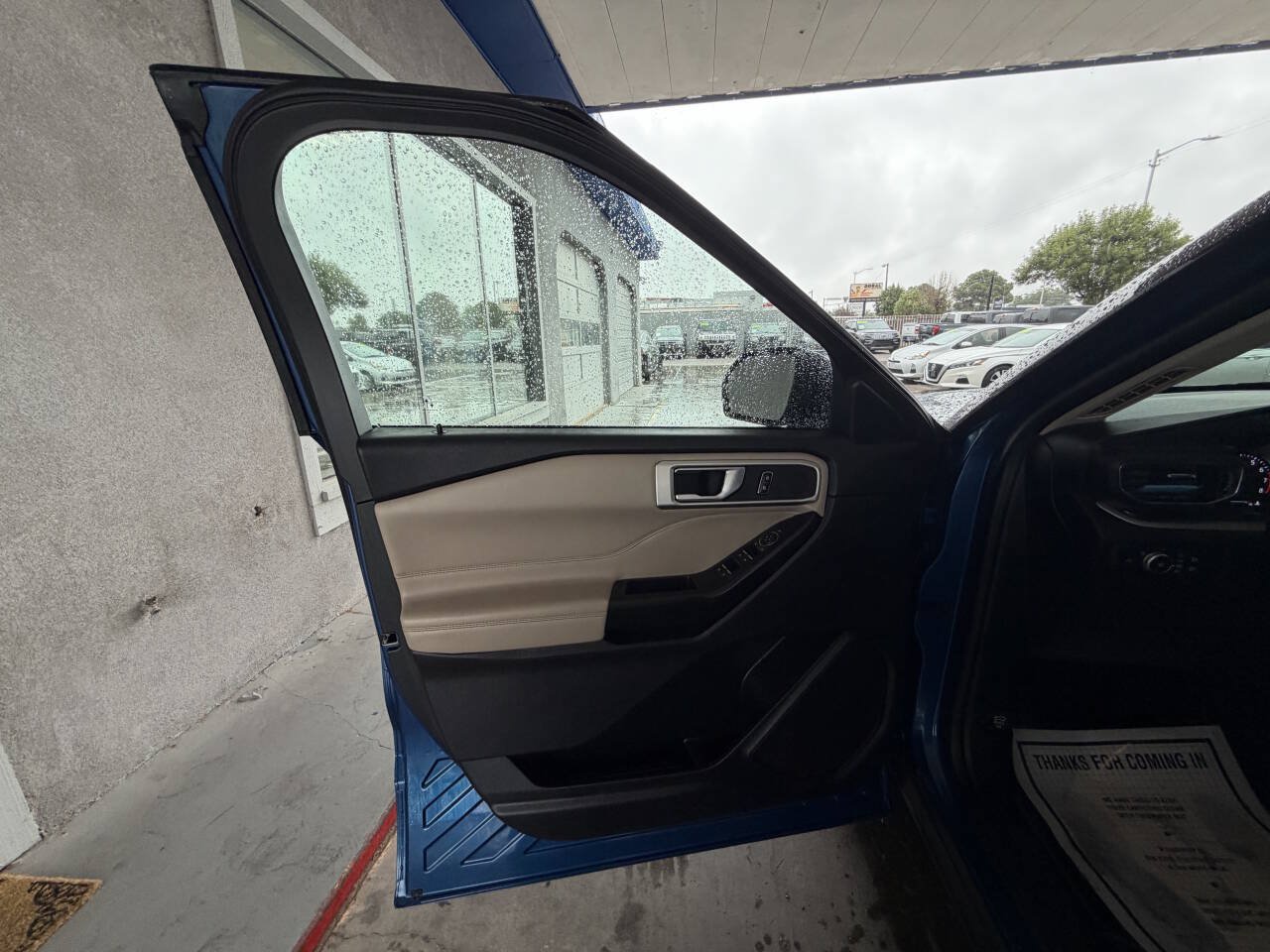 Used 2020 Ford Explorer XLT w/ Equipment Group 202A AWD/4WD image 8