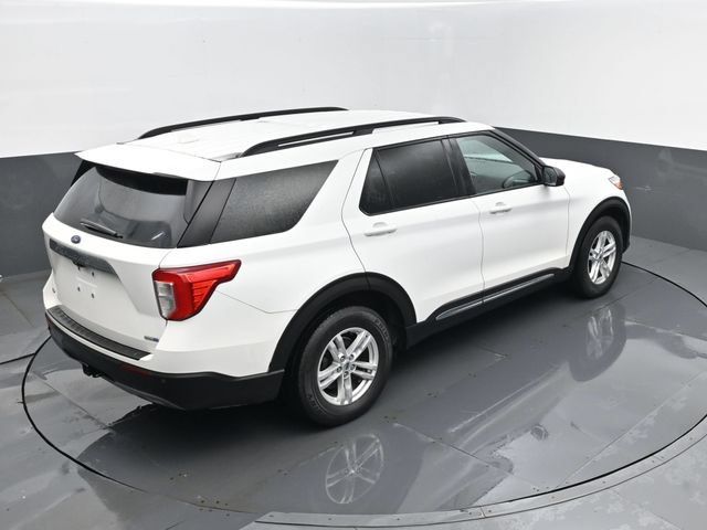 Used 2020 Ford Explorer XLT w/ Equipment Group 202A AWD/4WD image 25