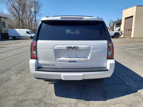 Used 2020 GMC Yukon XL SLT w/ Open Road Package AWD/4WD image 6