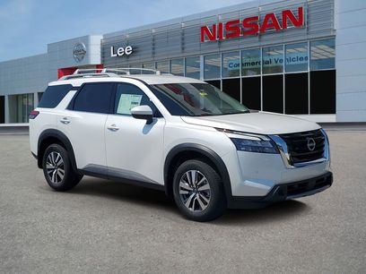 New 2025 Nissan Pathfinder SL