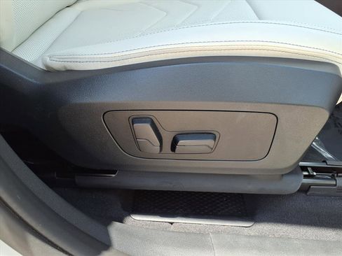 Used 2026 BMW X1 xDrive28i AWD/4WD image 11