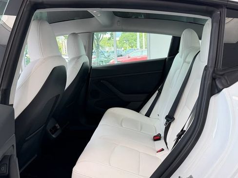 Used 2023 Tesla Model 3 Standard Range RWD image 7