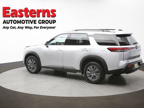 Used 2025 Nissan Pathfinder SV FWD image 62