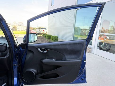 Used 2010 Honda Fit Sport image 19