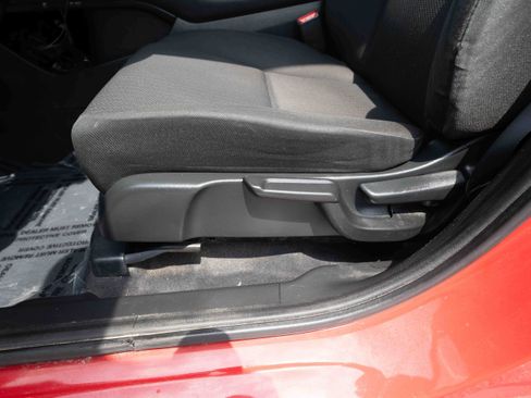 Used 2016 Honda HR-V LX image 12