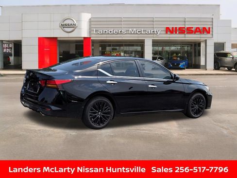 Certified 2025 Nissan Altima 2.5 SV w/ SV Special Edition Package FWD image 3