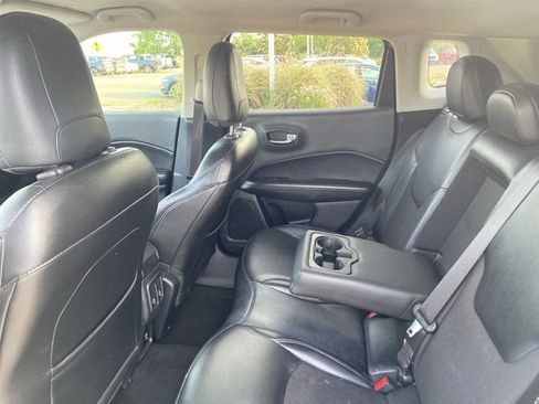 Used 2019 Jeep Compass Latitude FWD image 21