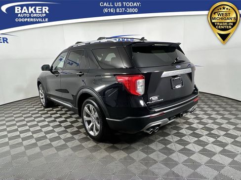 Used 2020 Ford Explorer Platinum w/ Premium Technology Package image 6