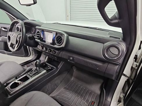 Used 2016 Toyota Tacoma TRD Off-Road w/ Towing Package AWD/4WD image 34