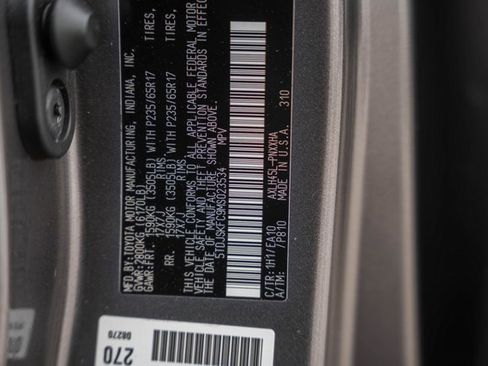 Used 2021 Toyota Sienna XLE image 42