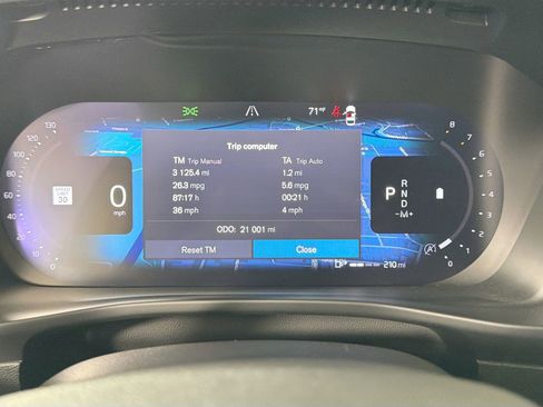 Certified 2023 Volvo XC40 B5 Plus w/ Driver Assist Package image 11