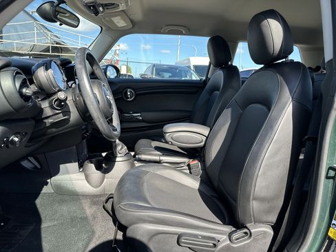 Used 2017 MINI Cooper 2-Door Hardtop FWD image 13