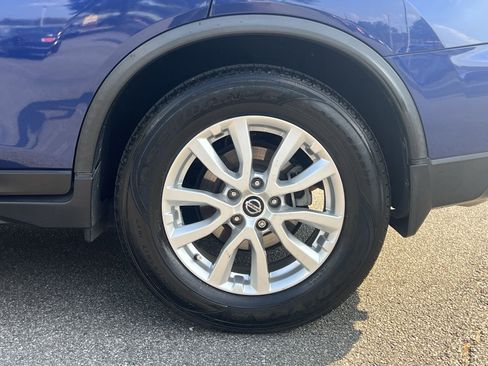 Used 2019 Nissan Rogue SV FWD image 30