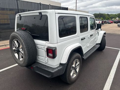 Used 2022 Jeep Wrangler Unlimited Sahara w/ Cold Weather Group image 4