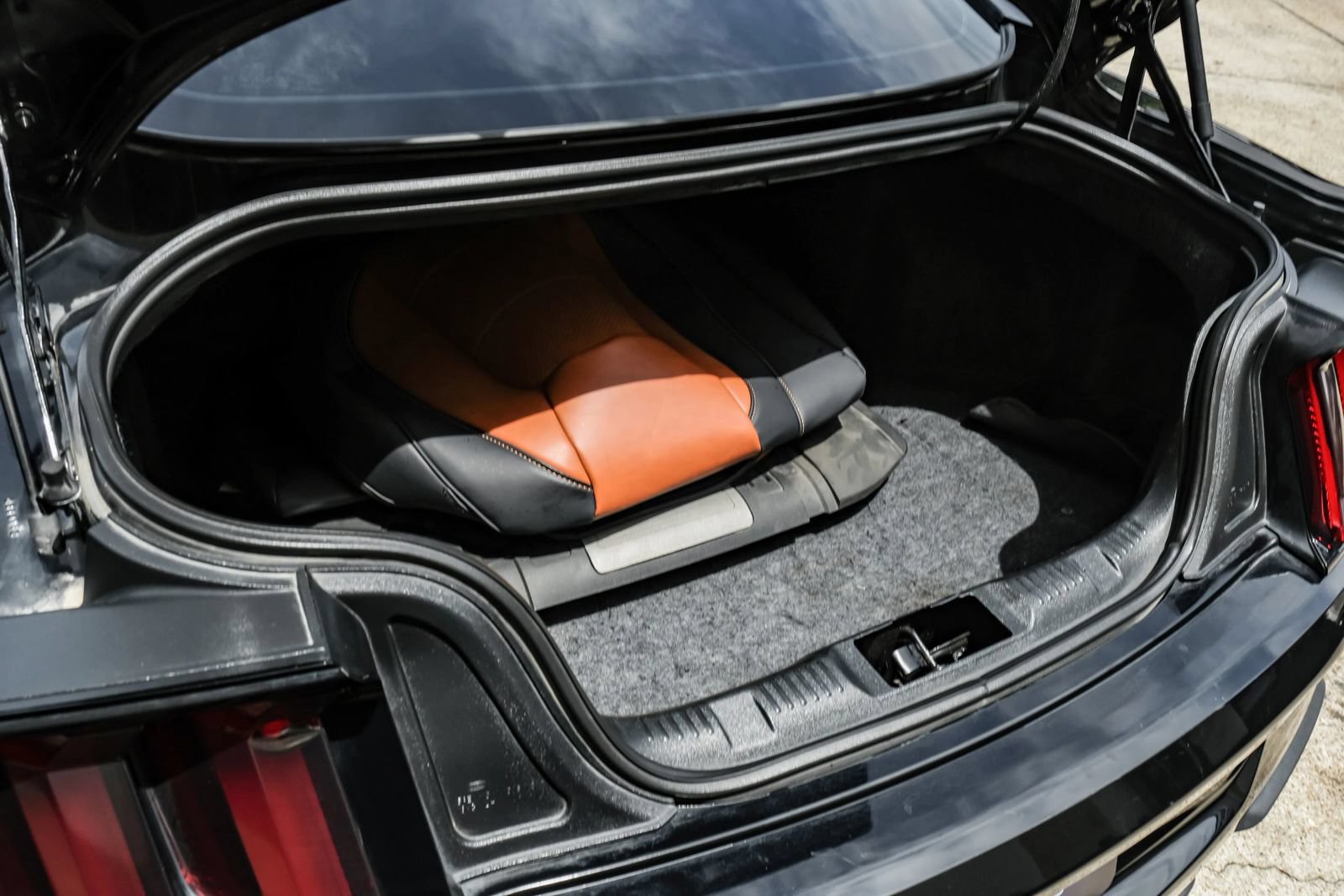 Used 2018 Ford Mustang GT RWD image 44
