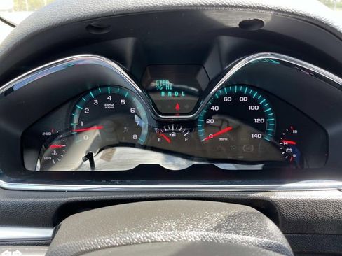 Used 2015 Chevrolet Traverse LT image 35