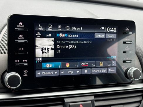 Used 2021 Honda Accord Touring image 14