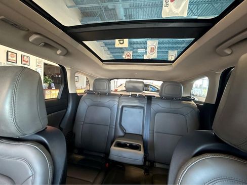Used 2023 Lincoln Corsair Reserve w/ Equipment Group 202A AWD/4WD image 35