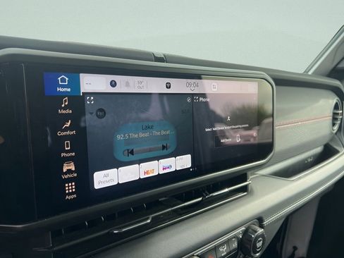 Used 2025 Jeep Wrangler Unlimited Rubicon image 29