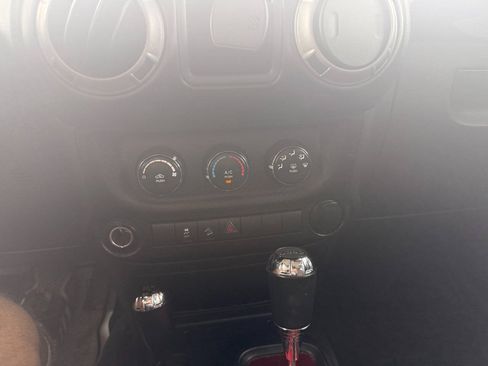 Used 2014 Jeep Wrangler Sport AWD/4WD image 42