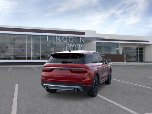 New 2025 Lincoln Corsair Reserve image 8