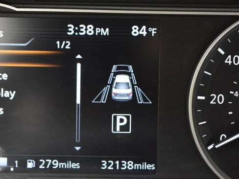 Used 2025 Nissan Versa SV FWD image 26
