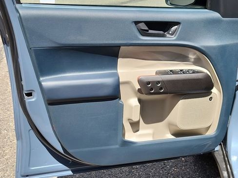 New 2025 Ford Maverick Lariat w/ 4K Tow Package image 9