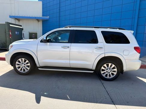 Used 2016 Toyota Sequoia Platinum RWD image 8