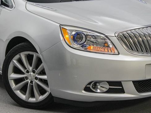 Used 2016 Buick Verano Leather w/ Experience Buick Package FWD image 3