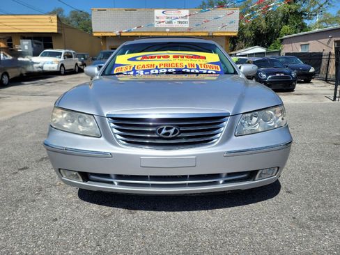 Used 2009 Hyundai Azera Limited w/ Ultimate Pkg 3 FWD image 2