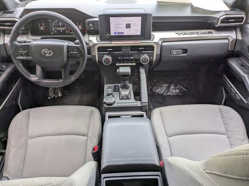 Used 2025 Toyota Tacoma SR5 AWD/4WD image 29