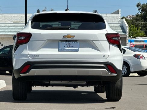 New 2026 Chevrolet Trax LT FWD image 5