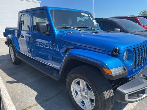 Certified 2021 Jeep Gladiator Sport AWD/4WD image 15