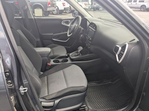 Used 2021 Kia Soul LX FWD image 32