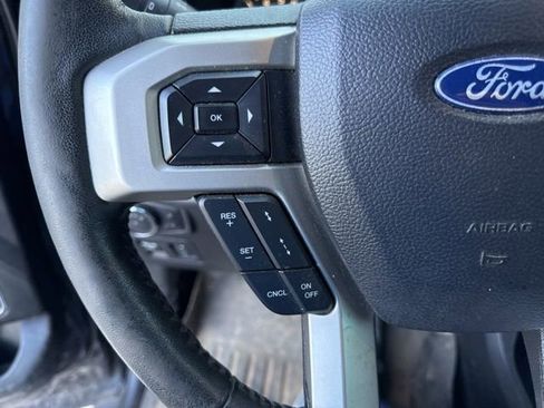 Used 2018 Ford F150 Lariat w/ Equipment Group 502A Luxury AWD/4WD image 31