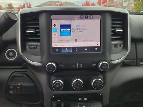 Used 2024 RAM 2500 Big Horn image 24