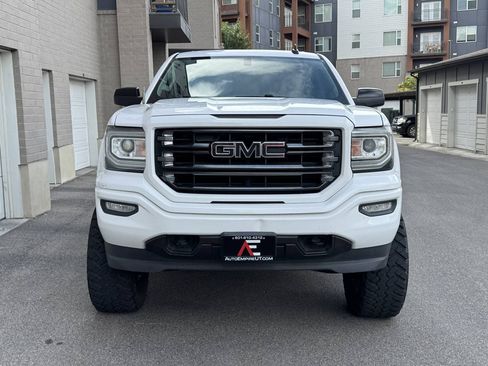 Used 2017 GMC Sierra 1500 SLT w/ All Terrain Package AWD/4WD image 9