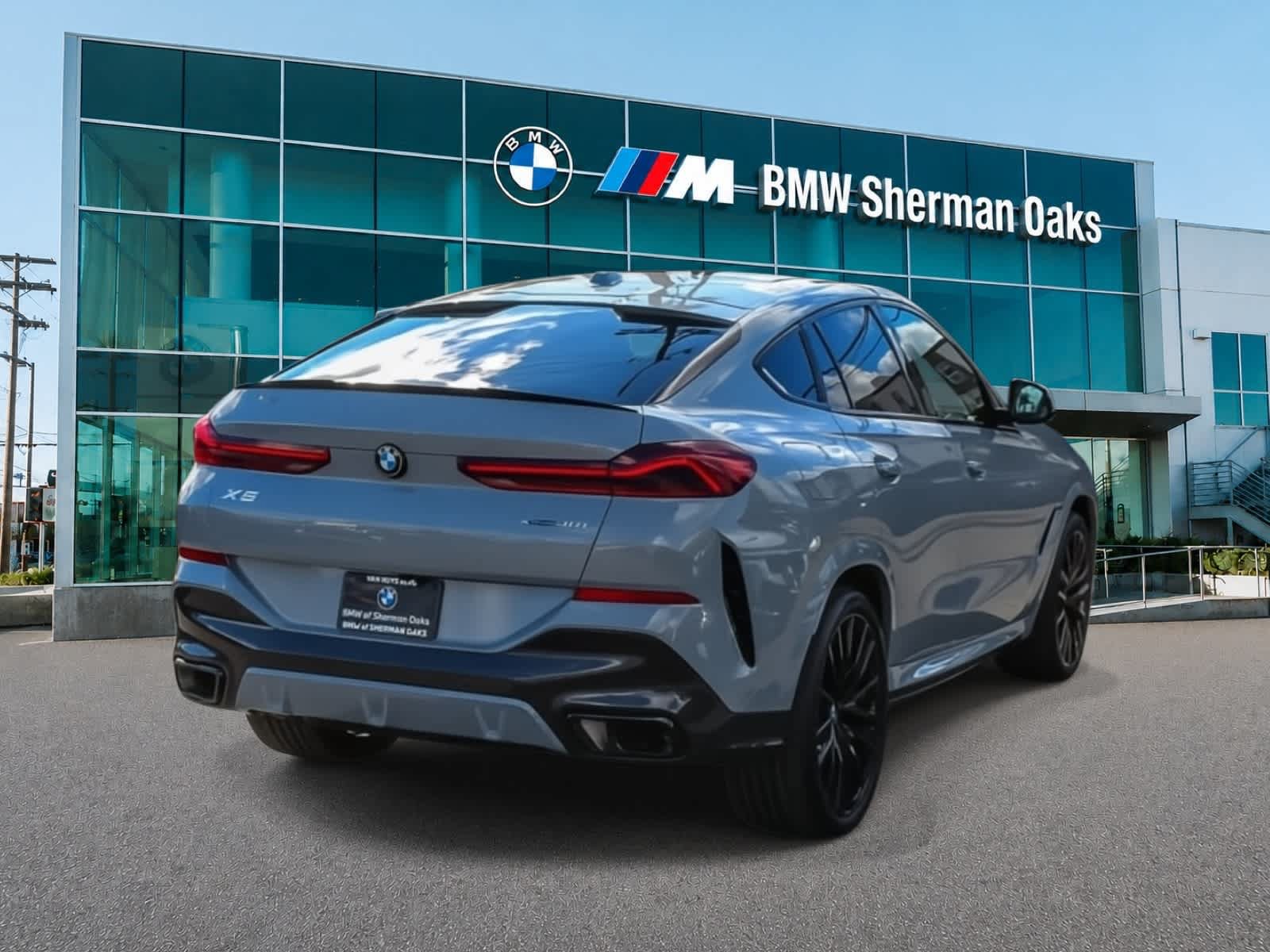 Used 2026 BMW X6 xDrive40i w/ Premium Package AWD/4WD image 8
